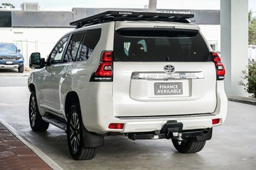 https://vehicle-cdn.autoleague.cloud/31373_U310015_6.jpg