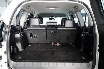 https://vehicle-cdn.autoleague.cloud/31373_U310015_9.jpg