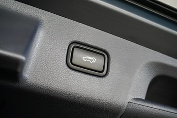 https://vehicle-cdn.autoleague.cloud/31373_U310018_11.jpg