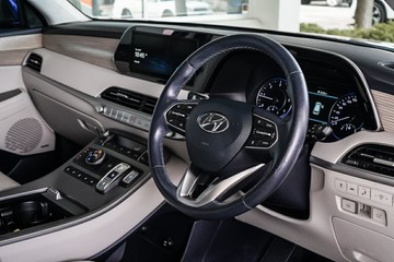 https://vehicle-cdn.autoleague.cloud/31373_U310018_12.jpg