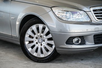 https://vehicle-cdn.autoleague.cloud/31373_U310029_2.jpg
