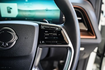 https://vehicle-cdn.autoleague.cloud/31373_U310038_14.jpg