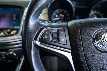 https://vehicle-cdn.autoleague.cloud/31373_U310039_12.jpg