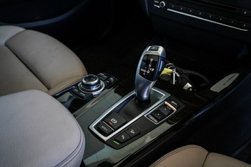 https://vehicle-cdn.autoleague.cloud/31373_U310042_18.jpg