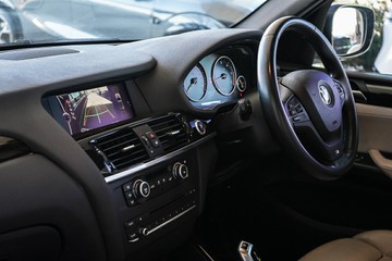 https://vehicle-cdn.autoleague.cloud/31373_U310042_20.jpg
