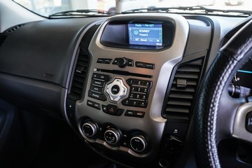 https://vehicle-cdn.autoleague.cloud/31373_U310043_15.jpg