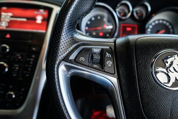 https://vehicle-cdn.autoleague.cloud/31373_U310046_14.jpg