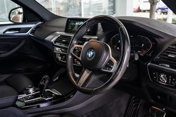 https://vehicle-cdn.autoleague.cloud/31373_U310072_12.jpg