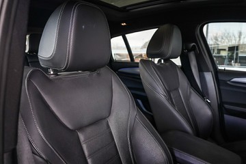 https://vehicle-cdn.autoleague.cloud/31373_U310072_13.jpg