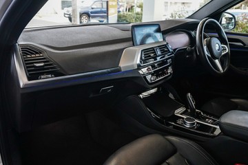 https://vehicle-cdn.autoleague.cloud/31373_U310072_19.jpg