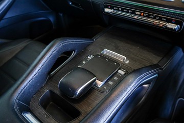 https://vehicle-cdn.autoleague.cloud/31373_U310081_18.jpg