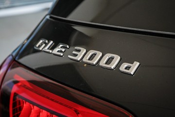 https://vehicle-cdn.autoleague.cloud/31373_U310081_9.jpg