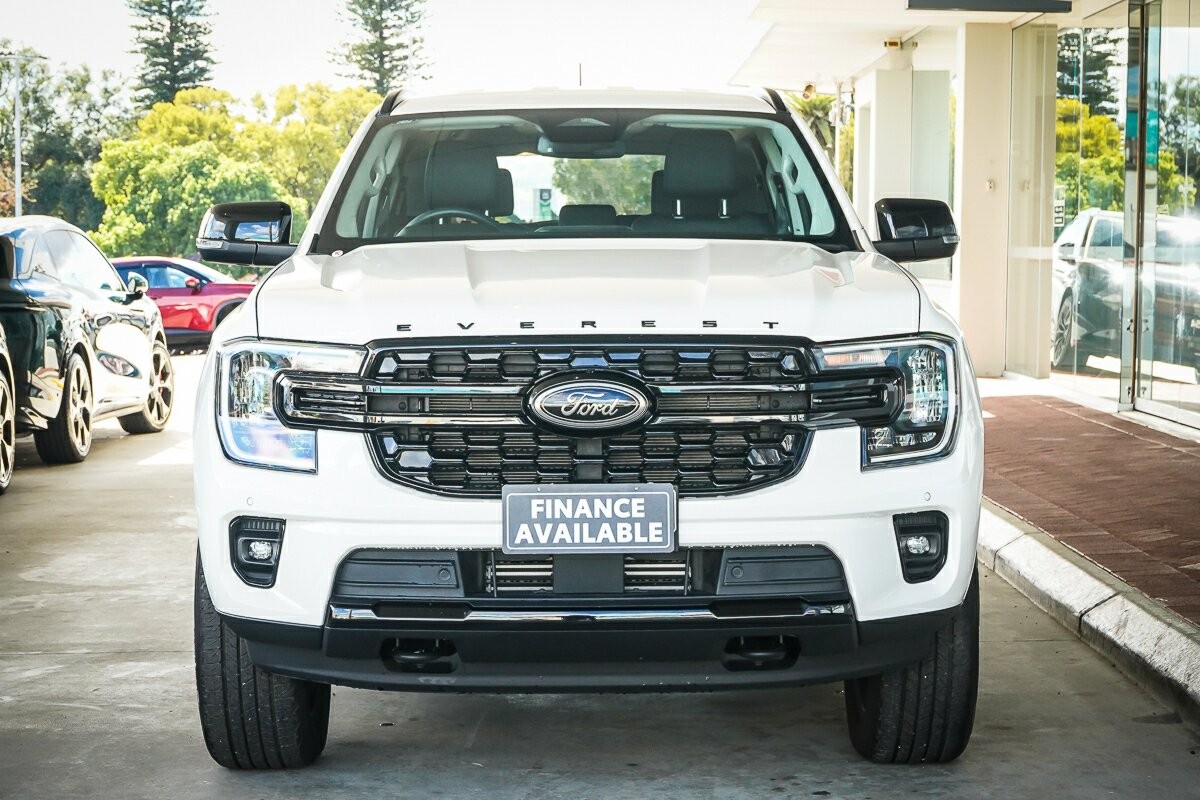 Ford Everest Sport (Rwd) image 3