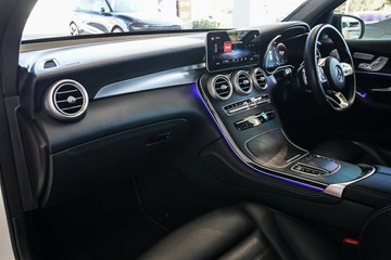 https://vehicle-cdn.autoleague.cloud/31373_U310084_19.jpg