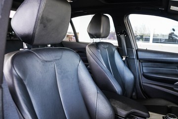 https://vehicle-cdn.autoleague.cloud/31373_U310086_12.jpg