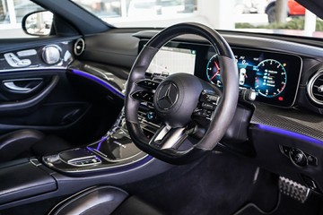 https://vehicle-cdn.autoleague.cloud/31373_U310090_11.jpg