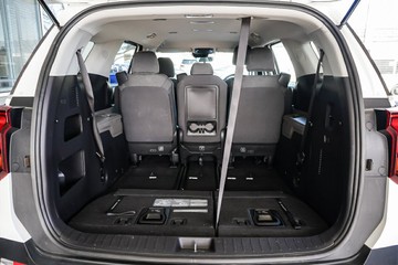 https://vehicle-cdn.autoleague.cloud/31373_U310091_10.jpg