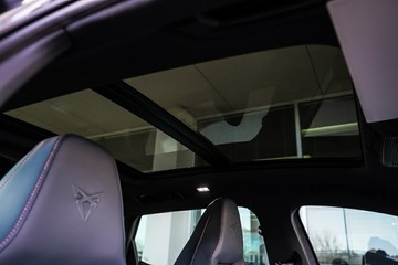 https://vehicle-cdn.autoleague.cloud/31373_U310102_13.jpg
