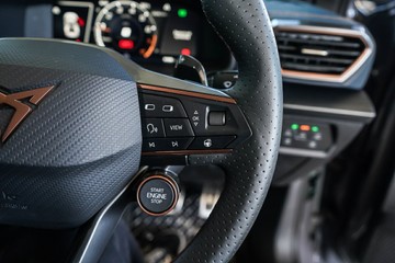 https://vehicle-cdn.autoleague.cloud/31373_U310102_15.jpg