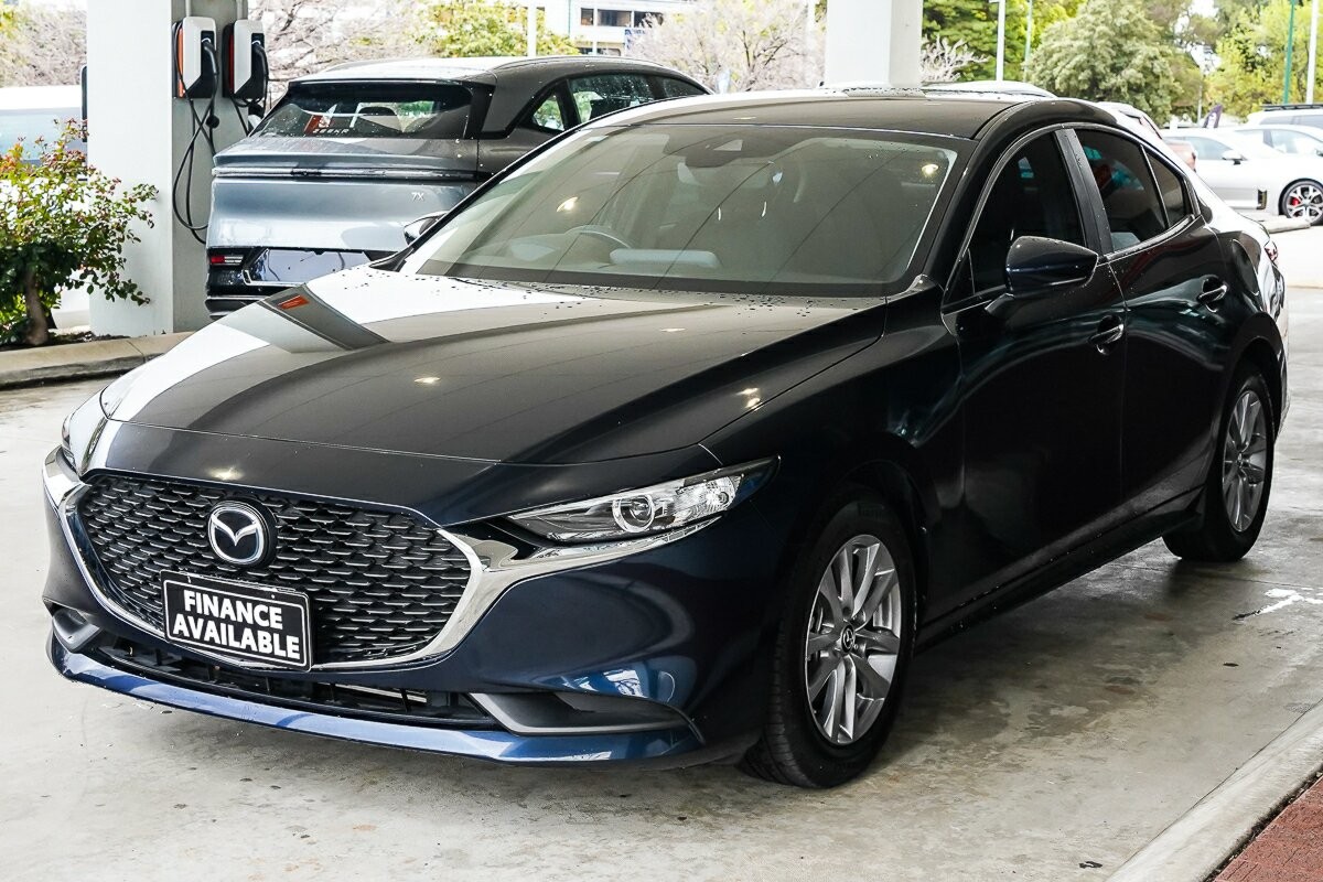 Mazda 3 image 4