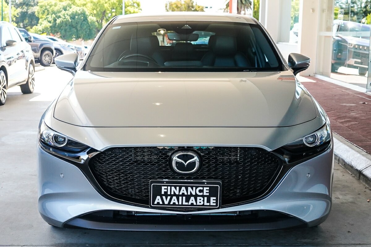 Mazda 3 image 3