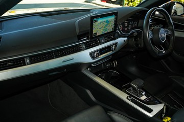 https://vehicle-cdn.autoleague.cloud/31373_U310162_22.jpg