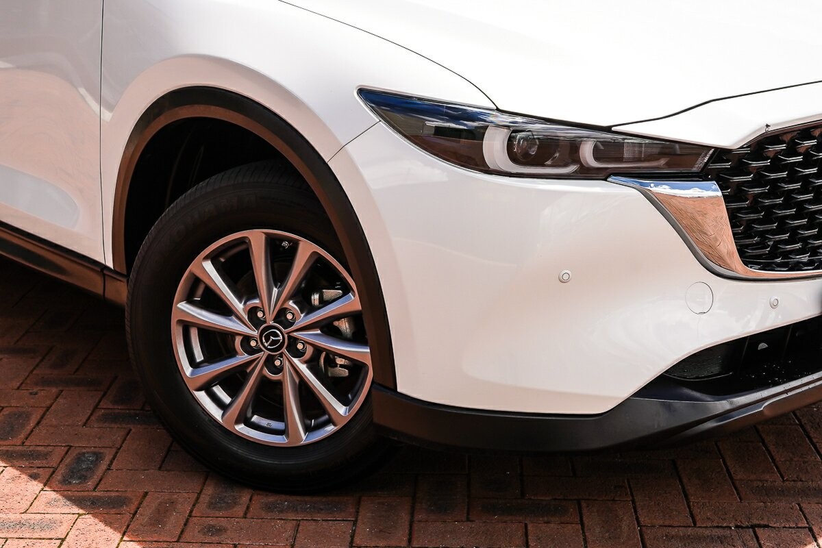 Mazda Cx-5 image 2