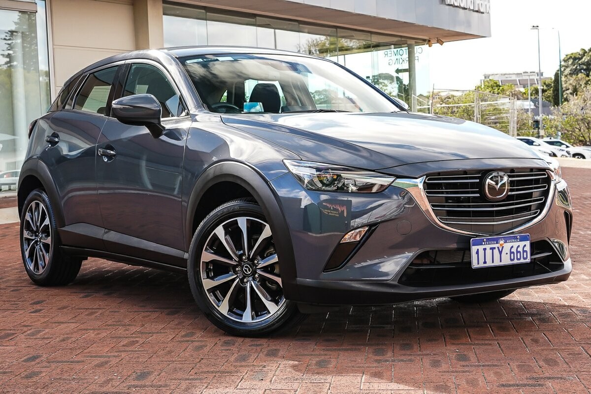 Mazda Cx-3 image 1