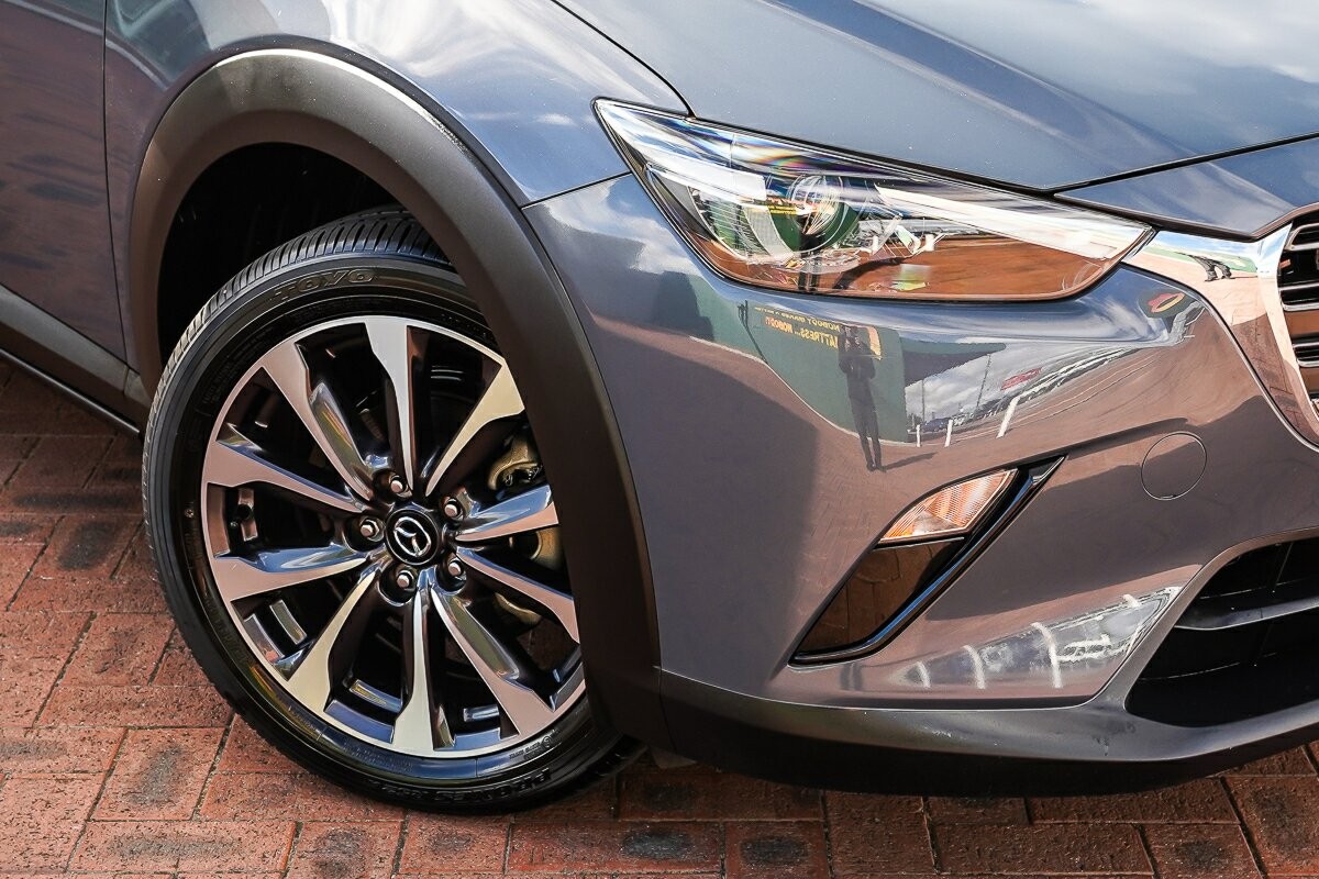 Mazda Cx-3 image 2