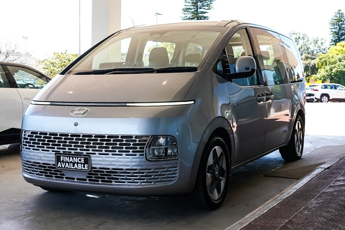 Hyundai Staria image 4