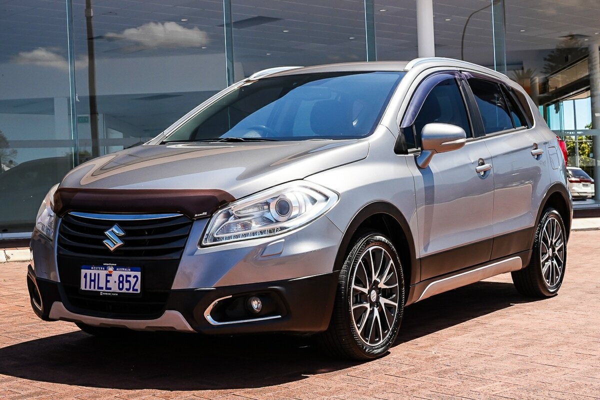Suzuki S-cross image 4