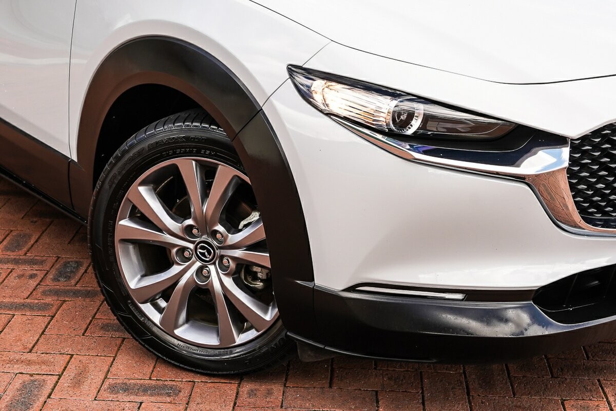 Mazda Cx-30 image 2