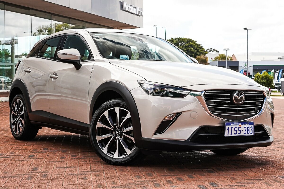 Mazda Cx-3 image 1