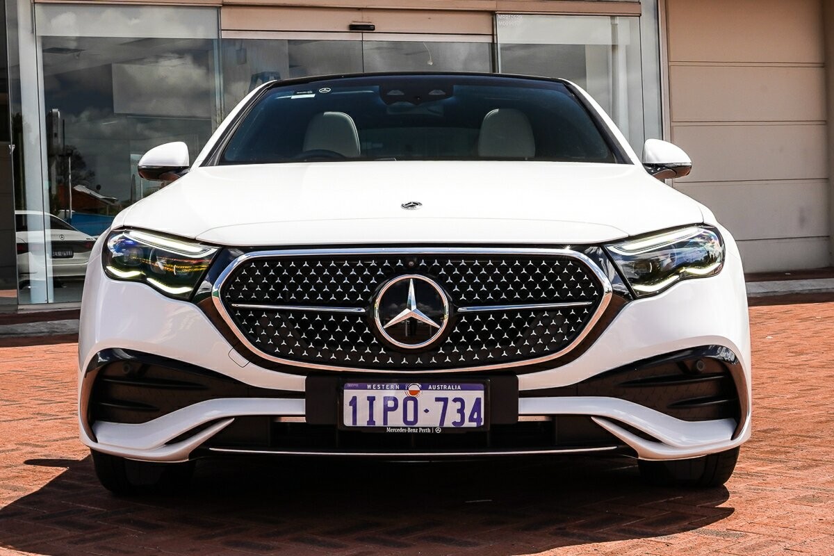Mercedes Benz E-class image 3