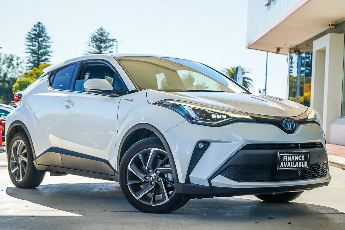 Toyota C-hr image 1