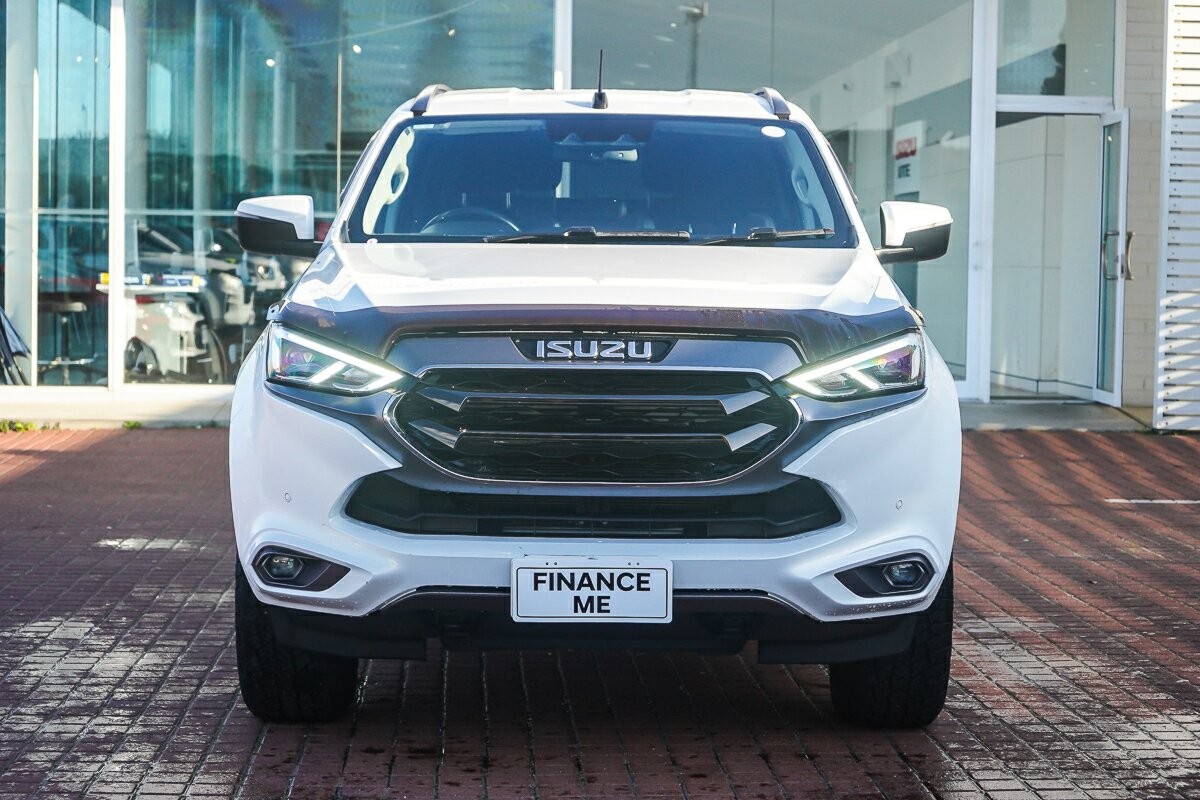 Isuzu Mu-x image 3