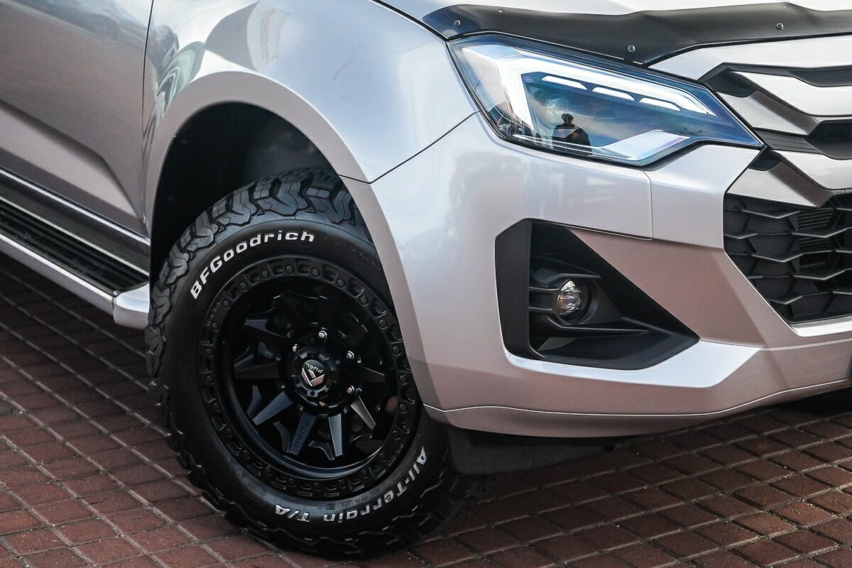 Isuzu D-max image 2