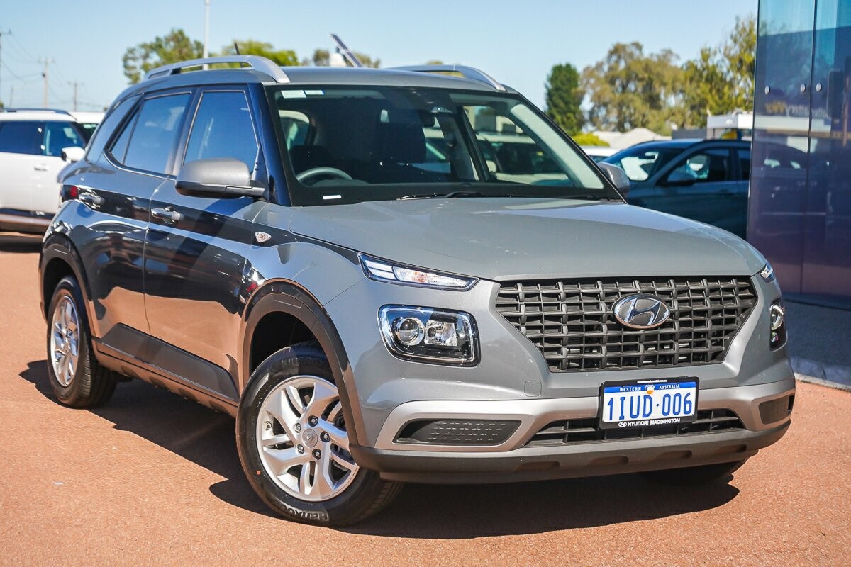 Hyundai Venue image 1