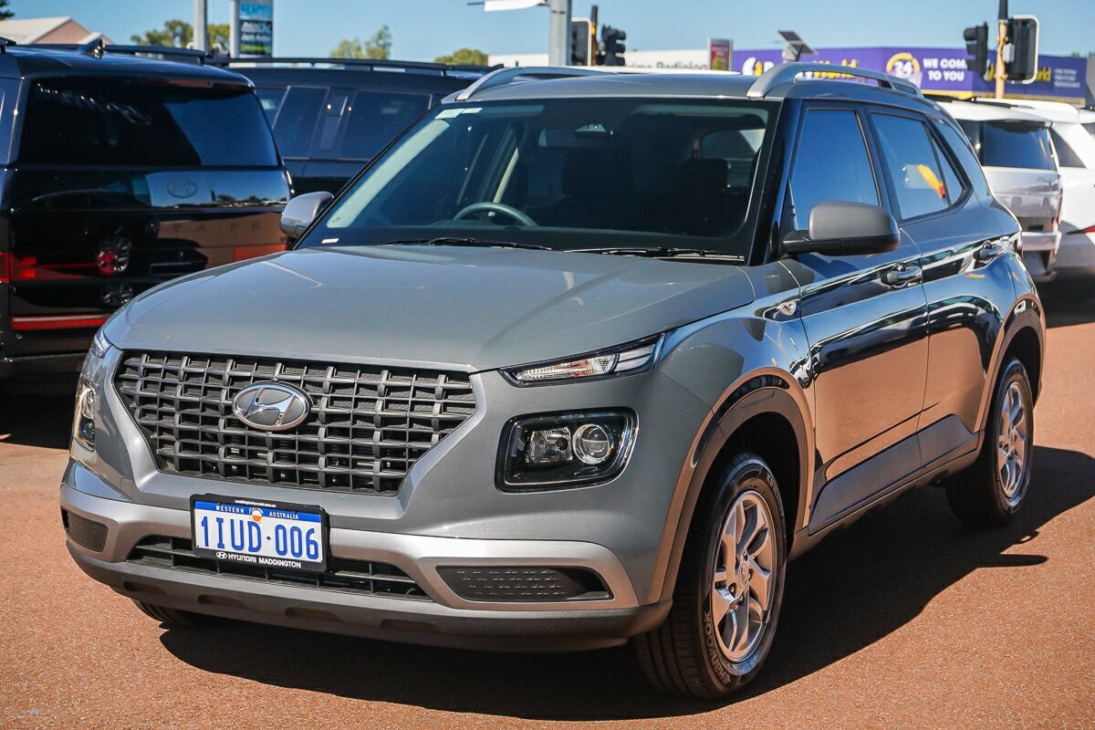 Hyundai Venue image 4