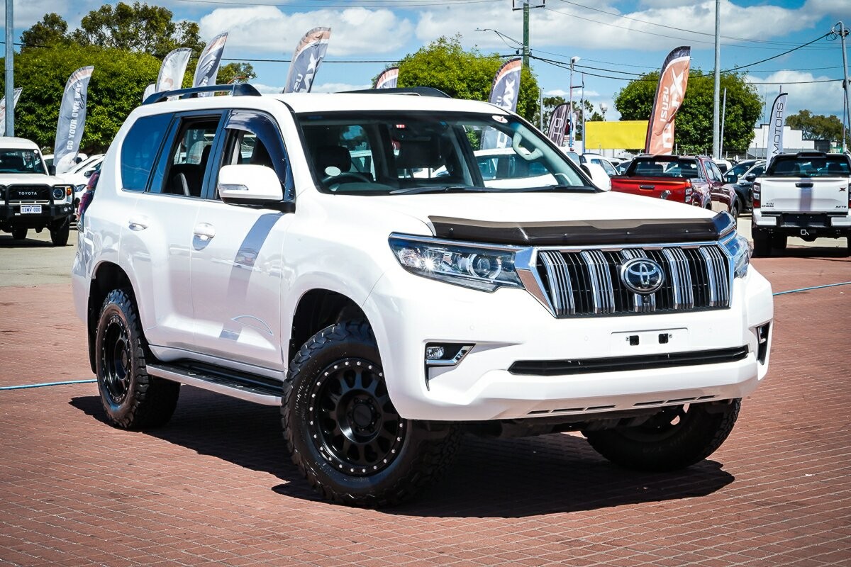 Toyota Landcruiser Prado image 1