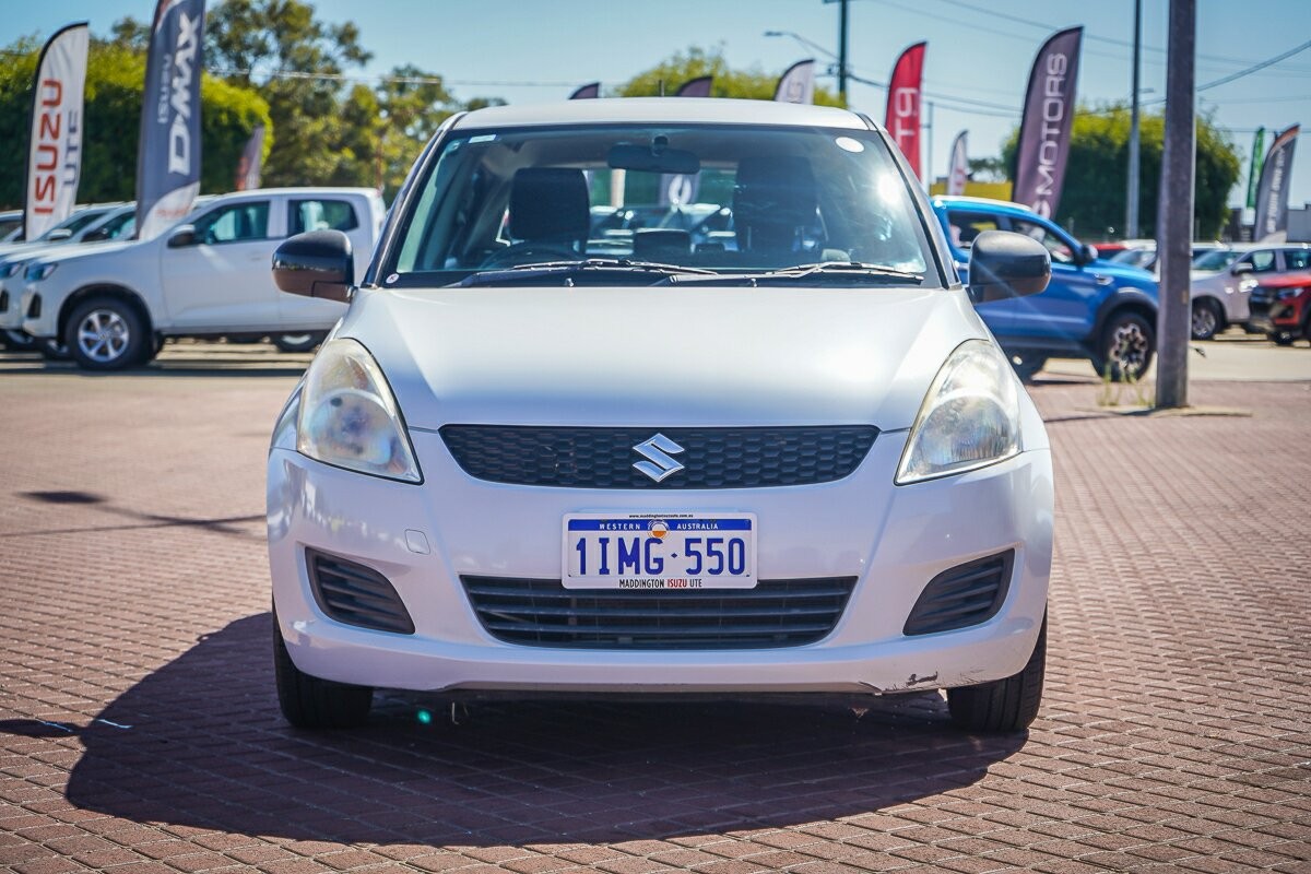 Suzuki Swift image 2