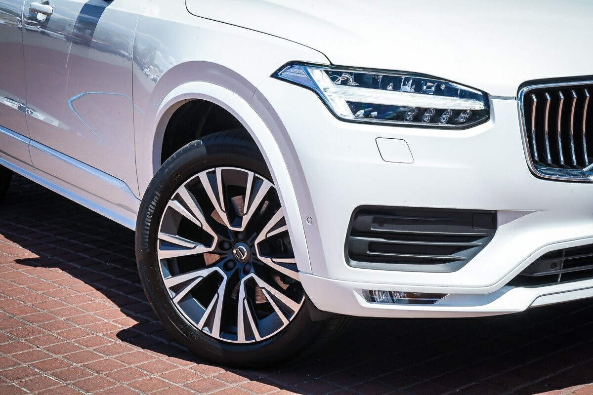 Volvo Xc90 image 2