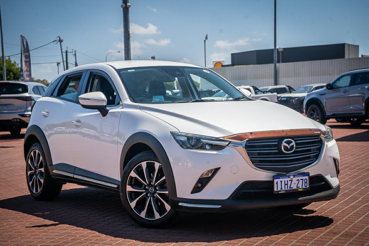 Mazda Cx-3 image 1