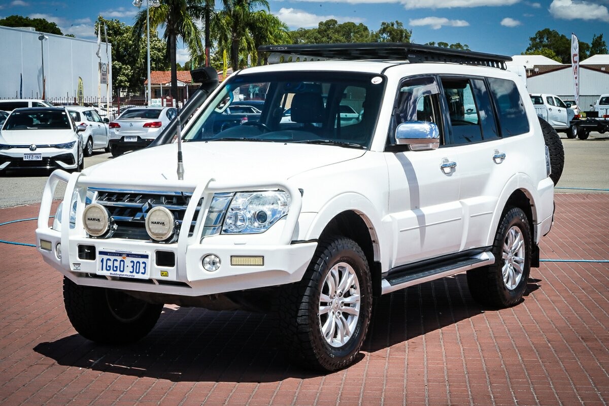 Mitsubishi Pajero image 4