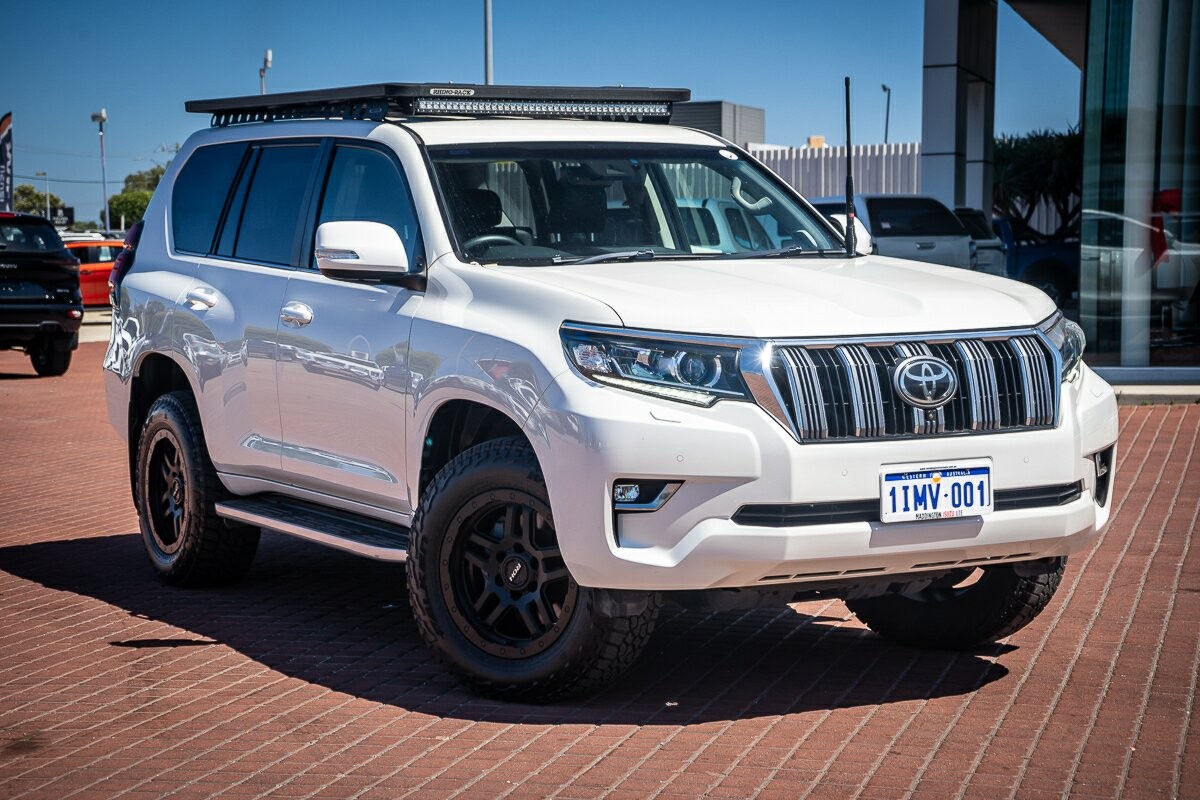 Toyota Landcruiser Prado image 1