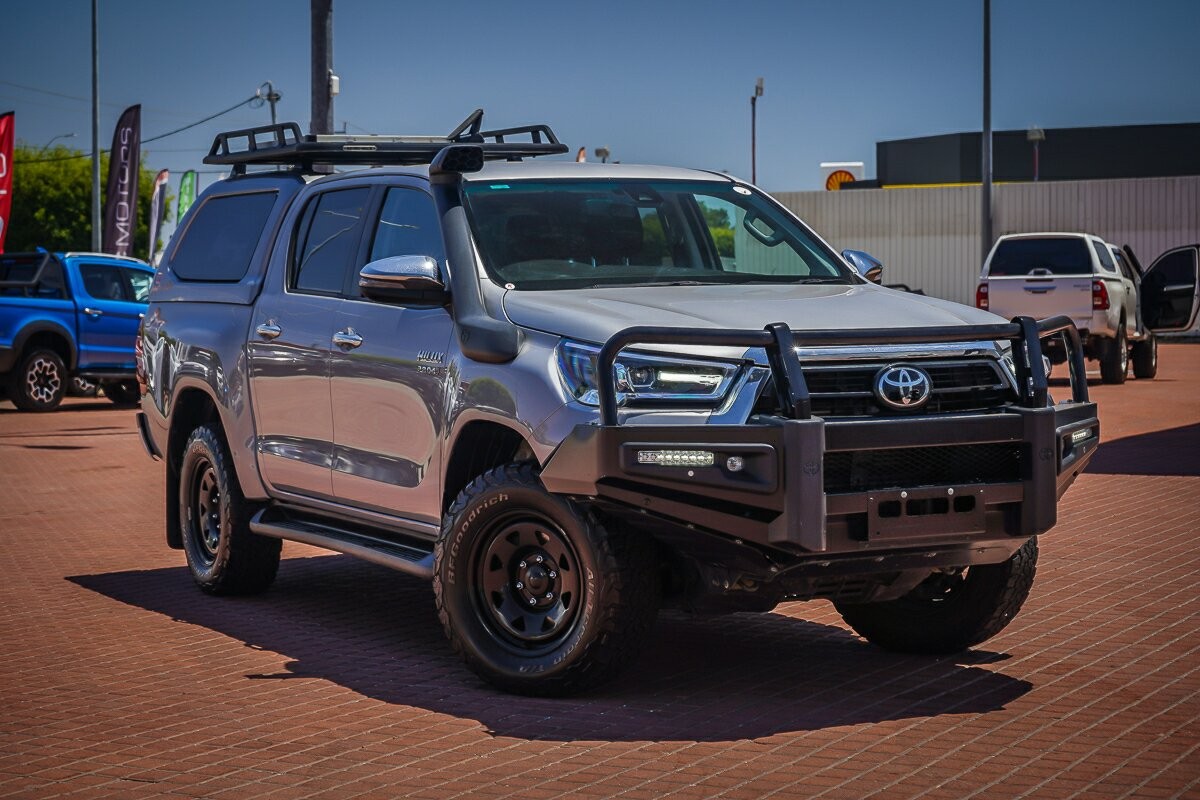 Toyota Hilux image 1