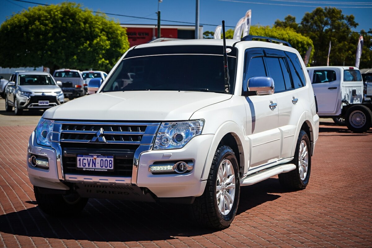 Mitsubishi Pajero image 3