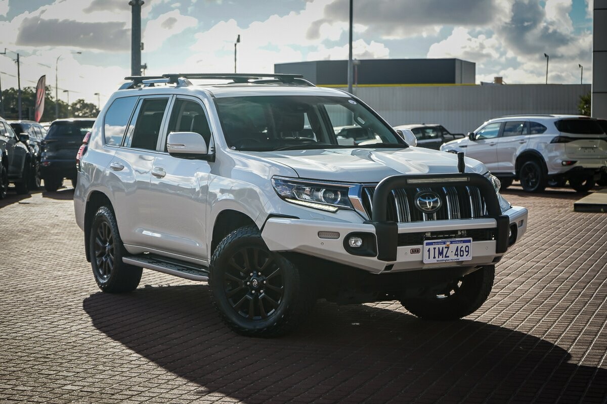 Toyota Landcruiser Prado image 1