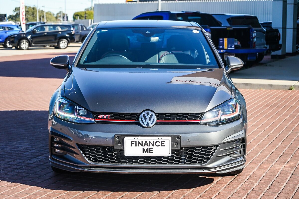 Volkswagen Golf image 3