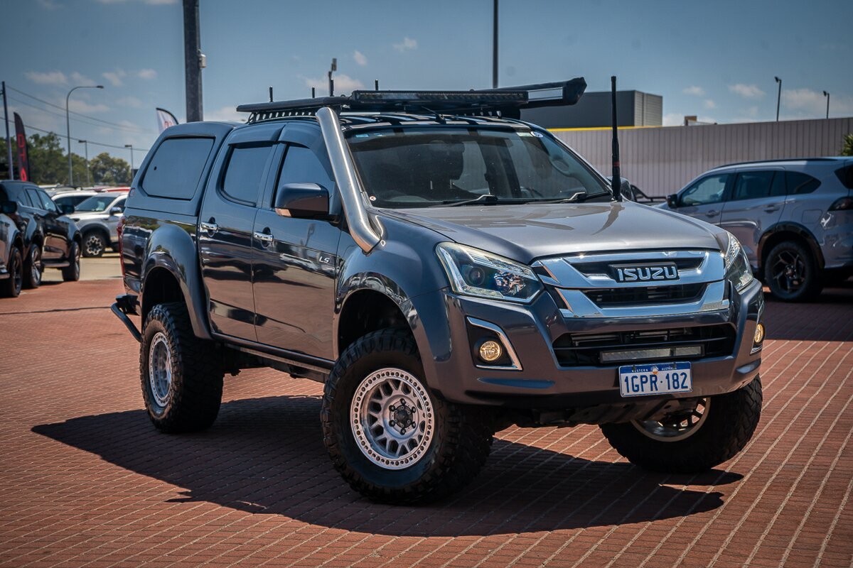 Isuzu D-max image 1